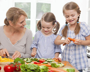 Maggi si Paula Chirila lanseaza primul concurs de mima culinara
din Romania