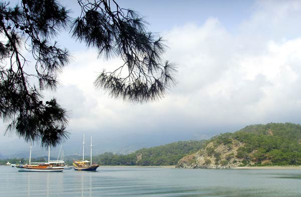 vedere in portul din Phaselis