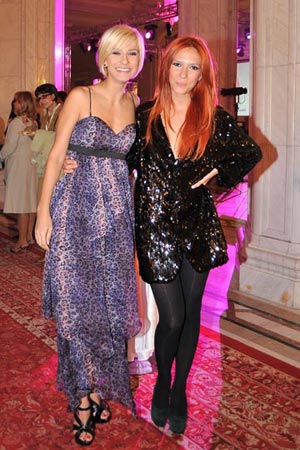 Dana Rogoz, Adela Popescu