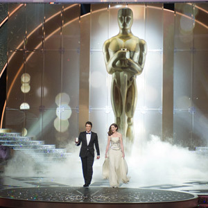 Premiile Oscar, James Franco si Anne Hathaway