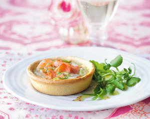 Mini-tarte cu peste si creveti