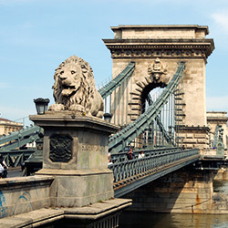 Budapesta, Podul Leopold