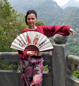 Carmen Alona