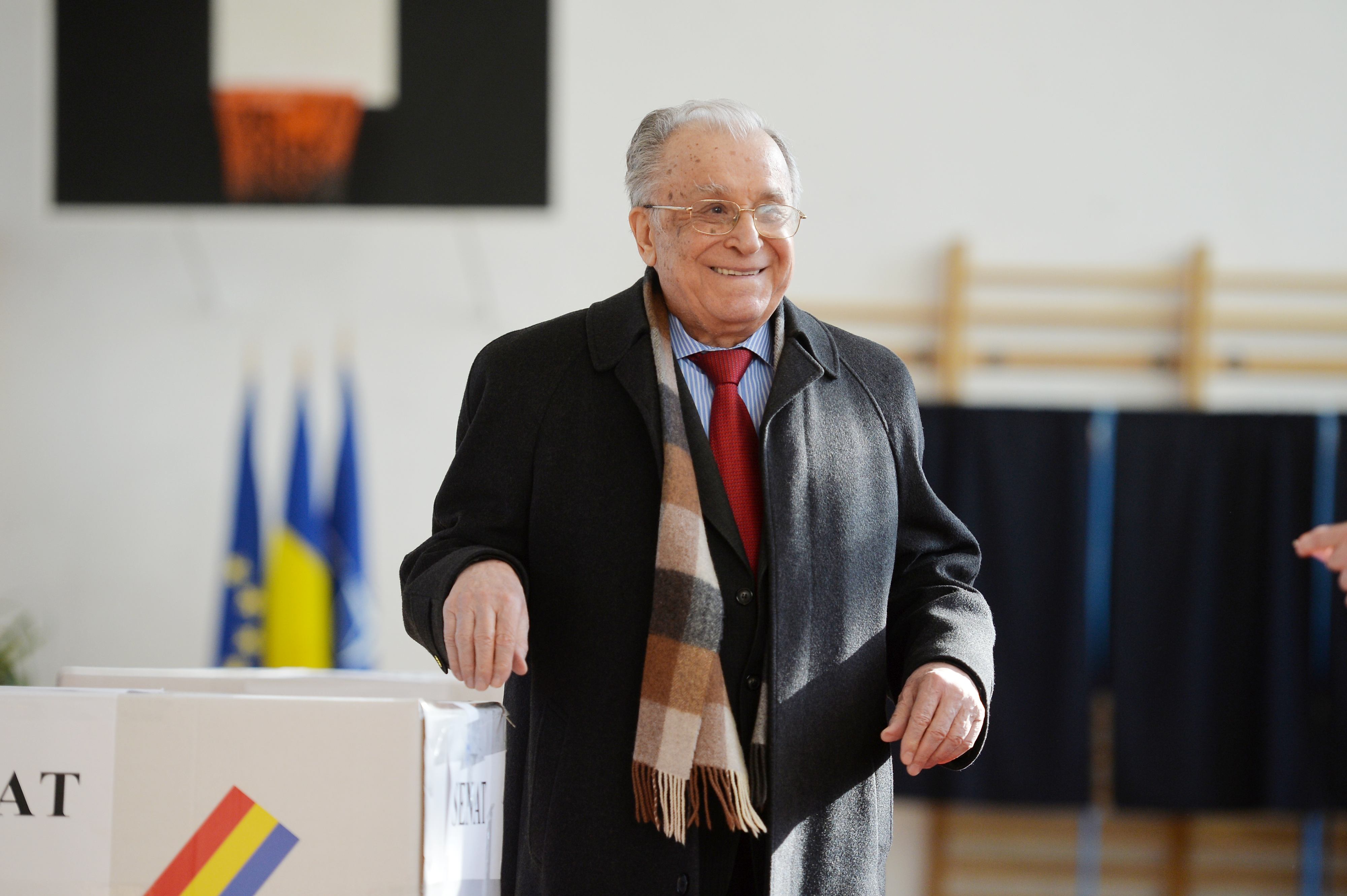 AdevÄƒrul Despre Starea De SÄƒnÄƒtate A Lui Ion Iliescu Cum Se Simte Fostul PreÈ™edinte DupÄƒ Ce S A AnunÈ›at CÄƒ Ar Fi Bolnav Stiri Avantaje Ro De 20 De Ani Pretuieste