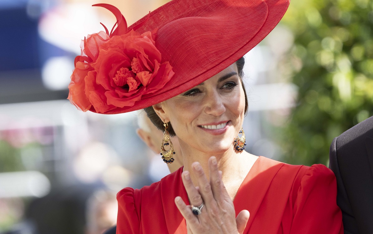 Cea mai frumoasă apariție de la Royal Ascot! Kate Middleton a purtat